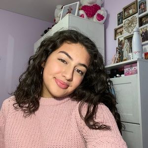 Meet your Posher, Nicole